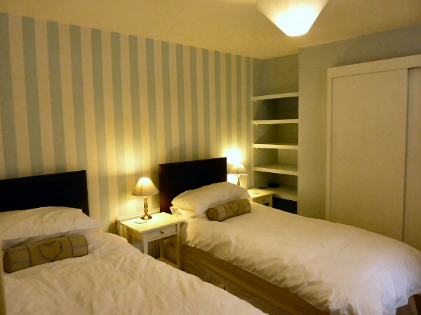 blue room
